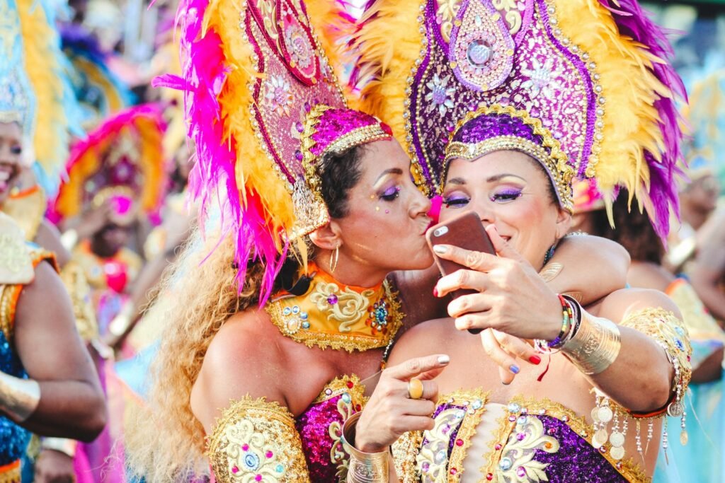 Carnaval do RJ 2024: Datas, feriados, desfiles e muito mais!