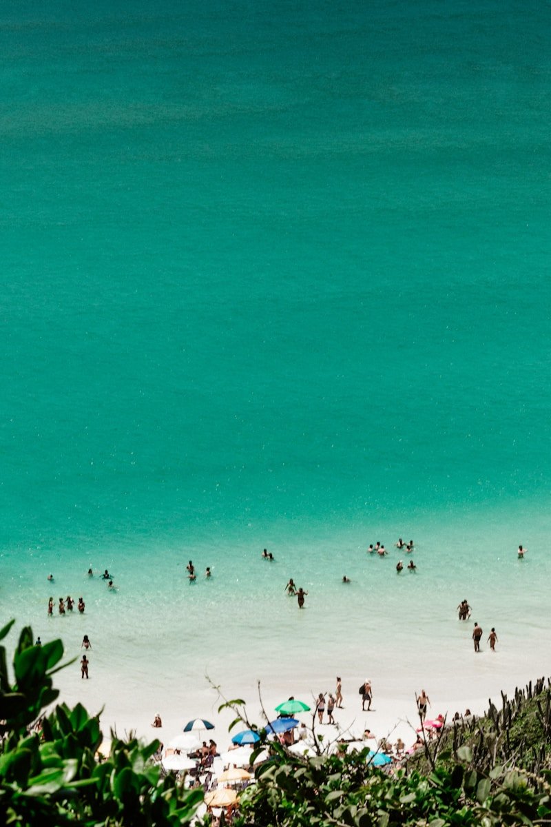 curtindo praia no rio de janeiro