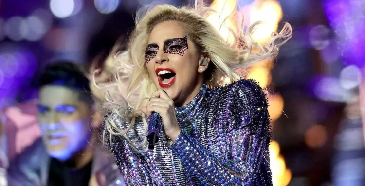 Lady Gaga promete um espetáculo imperdível em Copacabana no dia 3 de maio