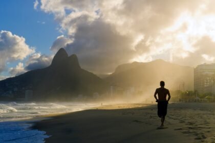 As melhores praias do Rio de Janeiro para esportes náuticos